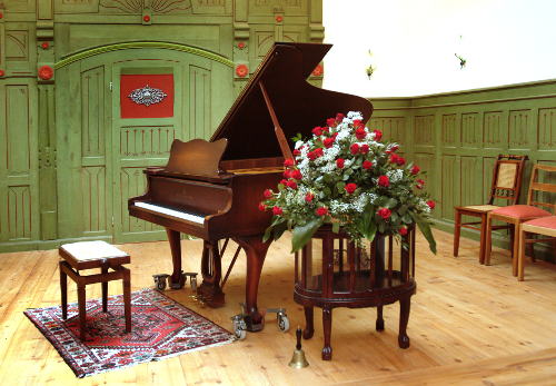 Wenn Sie uns kontaktieren wollen, einfache aufs Bild klicken und dann Kontaktformular ausfüllen!